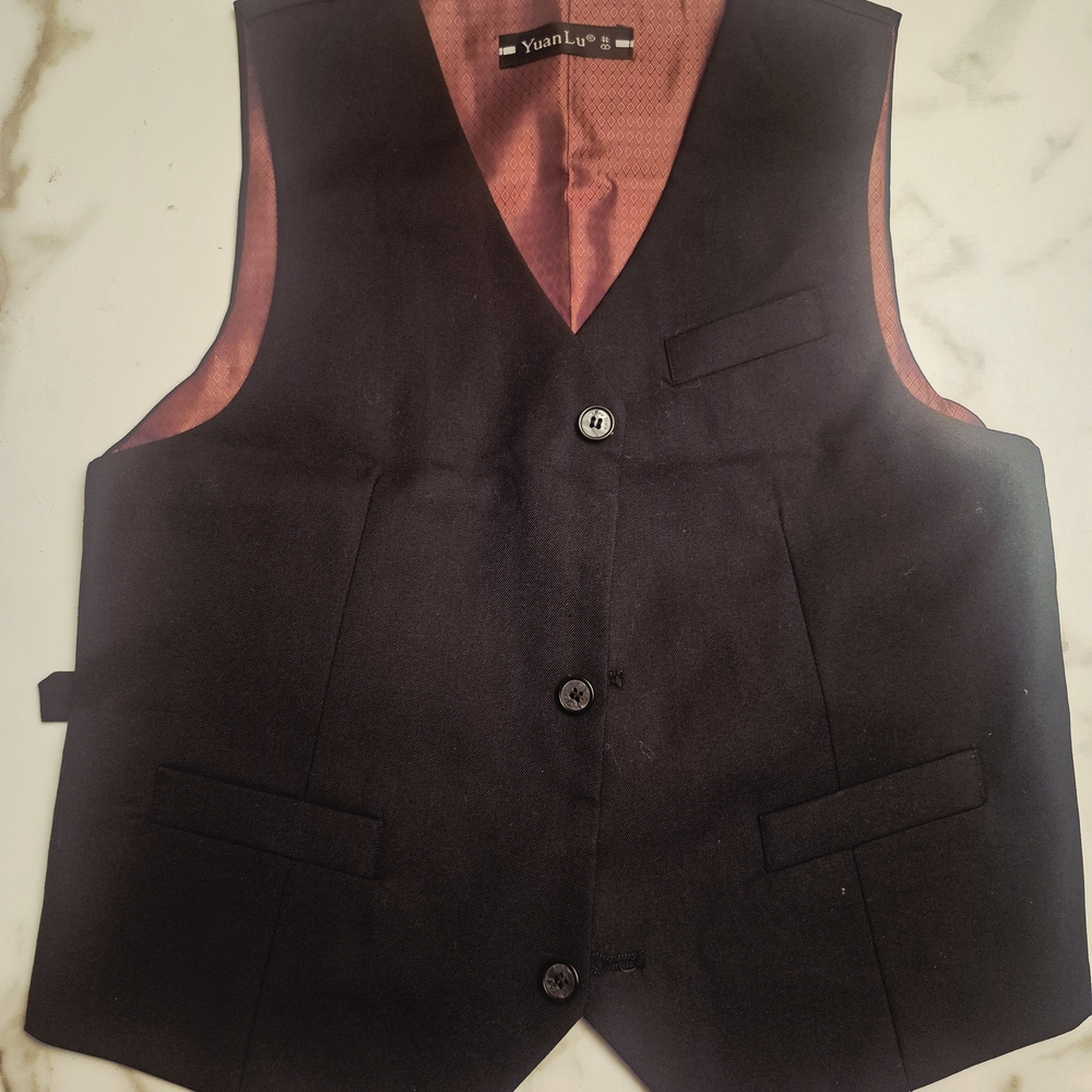 Boy's Black Vest Size 8